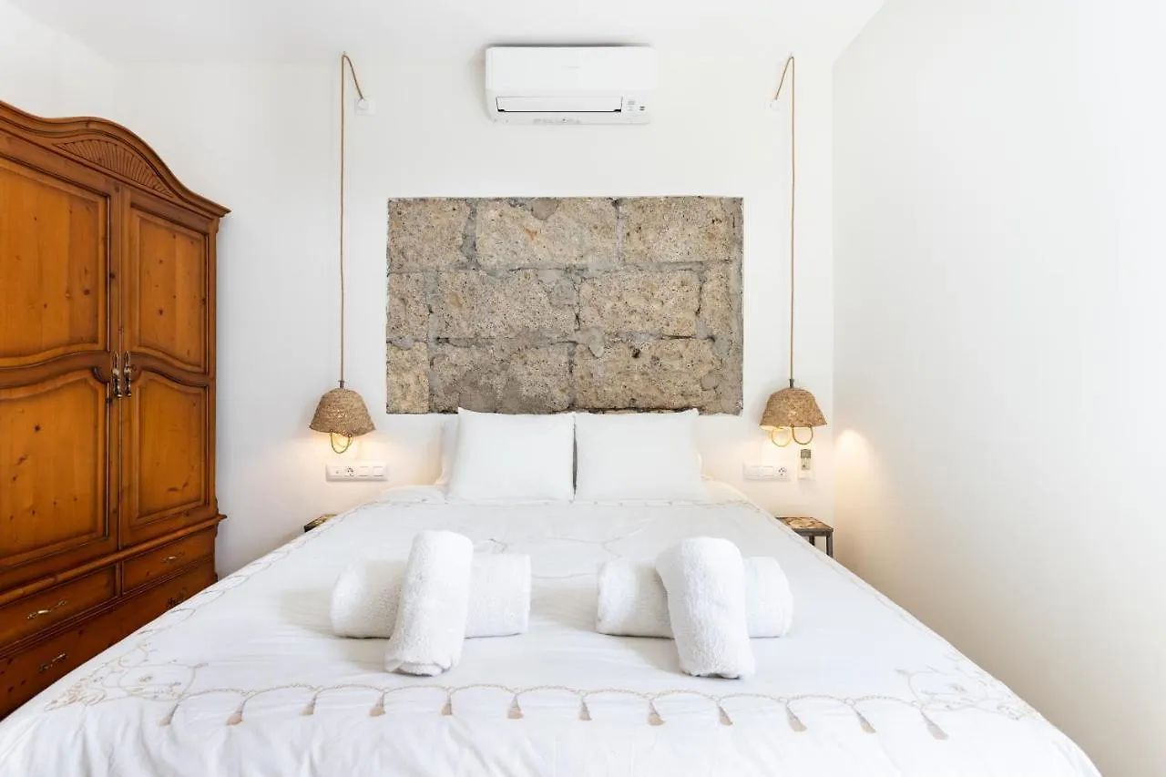 Home2Book Stunning Design House Arafo Spain
